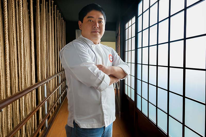 Mitsuharu Tsumura, el joven y célebre chef peruano que el sábado estará cocinando en Sipan. 