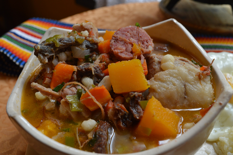 El locro, uno de los platos típicos declarado Patrimonio Cultural e Inmaterial de Paraguay, junto a la sopa paraguaya, el vori vori y el jopara.