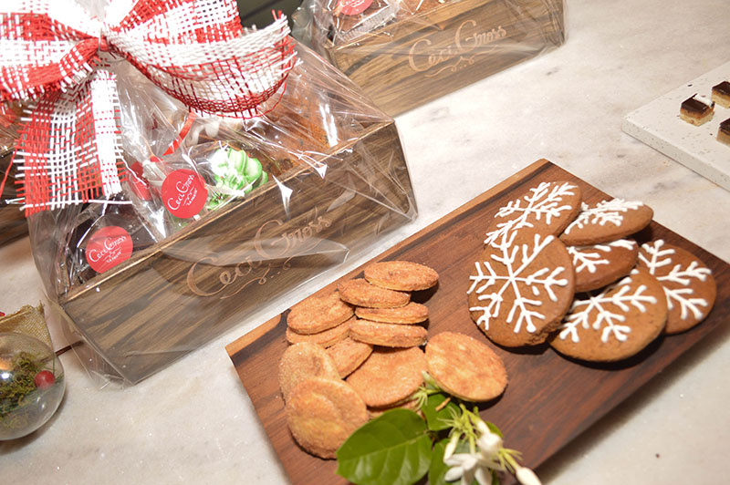 La oferta de Fin de Año de Ceci Gross también incluye Pan Dulce, Canastas de Navidad y galletitas alusivas.
