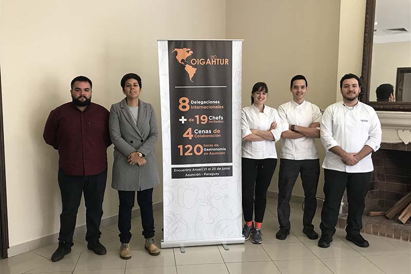 Sergio González, Arami O´Hara, Sofia Pfannl, Hugo Cabllero y Jorge Cardozo Echauri durante la presentación del encuentro de la gastronomía latinoamericana que habrá en nuestra ciudad.