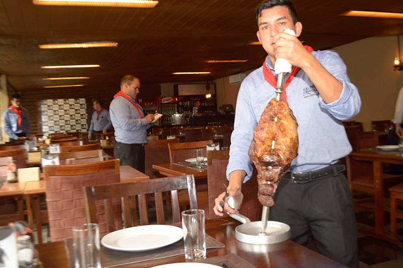 El Galpón Criollo con su tradicional servicio de espeto corrido y buffet libre es otro de los atractivos gastronómicos.
