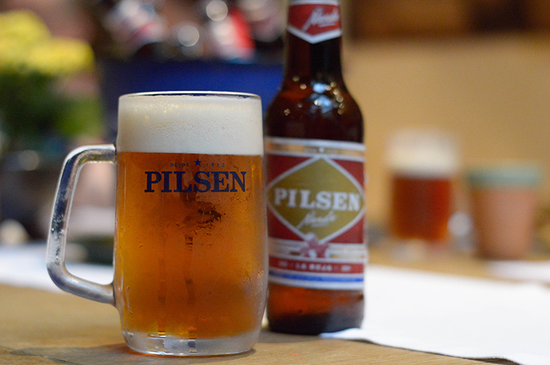 Pilsen acaba de lanzar su línea Ñande Pilsen con una variedad amber lager que viene en botellitas de 300 cc y en forma de chopp. 