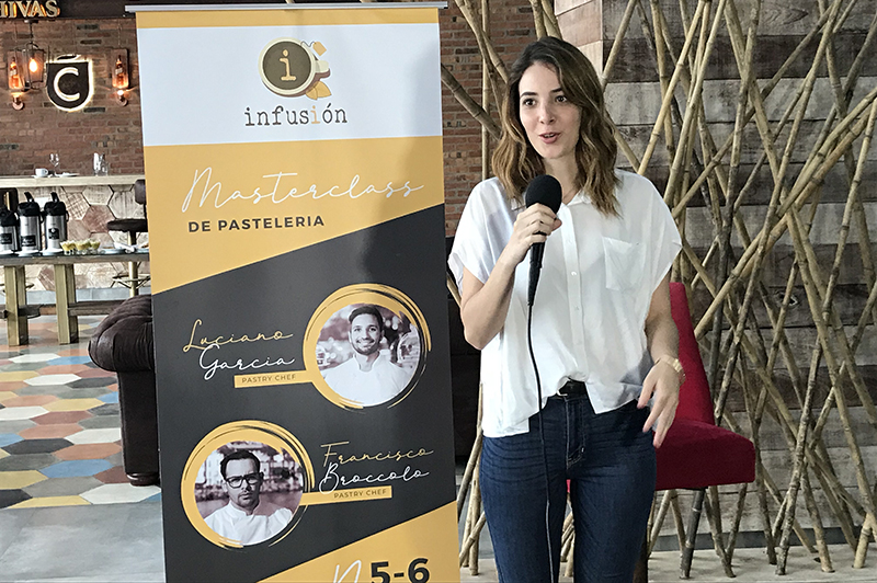 Lari Areco anunciando la realización de Infusión que contará con la participación de dos jóvenes y destacados pasteleros extranjeros.
