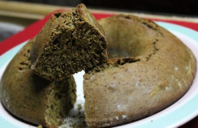 Esta es una torta hu tradicional. Nada más que la masa de harina, manteca, huevo y miel negra. Y llevado al horno. (Foto de la página tembiu paraguay).