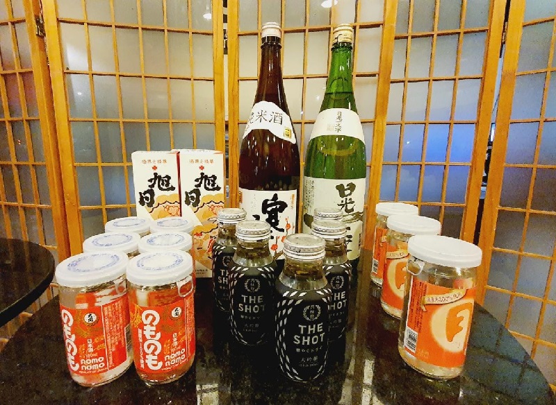 Delicias Japonesas incorporó a sus ofertas una variedad de marcas de Sake elaborados en Japón.